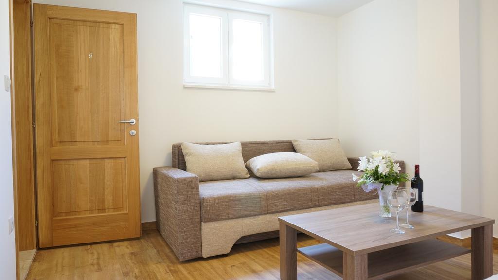 Guest House Jere Old Town ロゴズニッツァ 部屋 写真